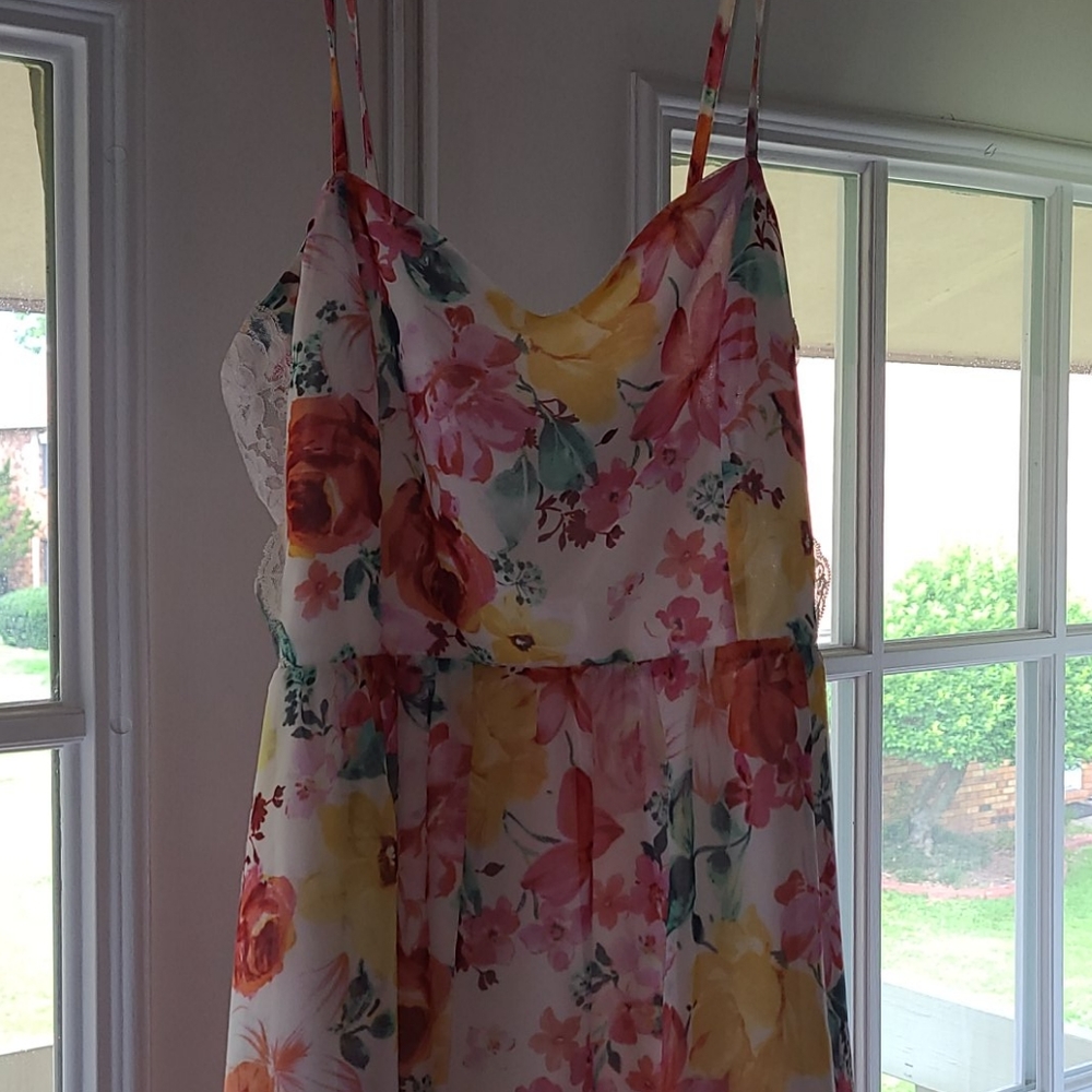 Sundress - Picture 2 of 2